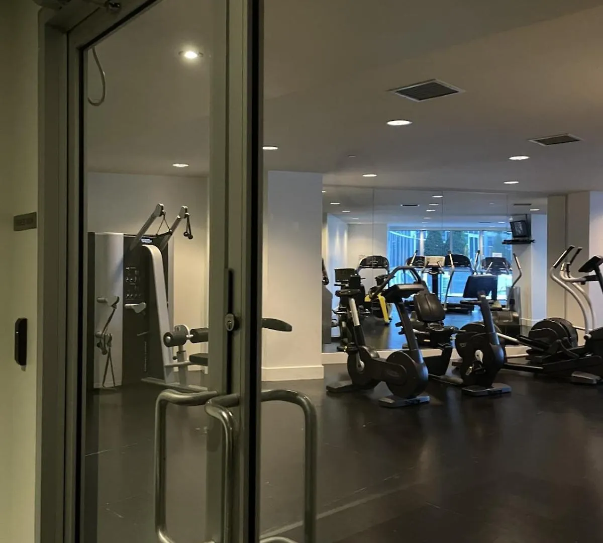 Waterfront Condo 5 Minutes From Rogers Centre Toronto 0*,  Canada
